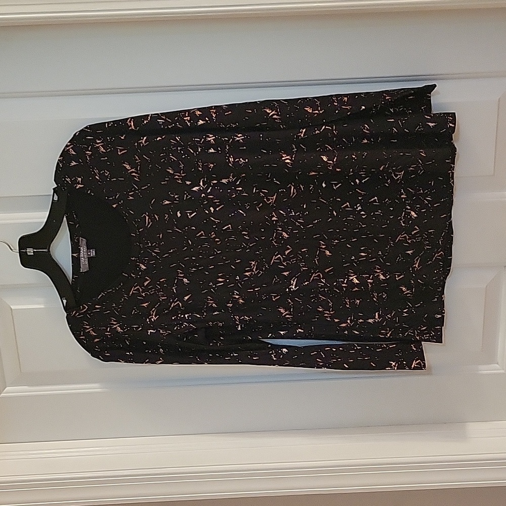 Lisa Rinna black with Cooper lines small